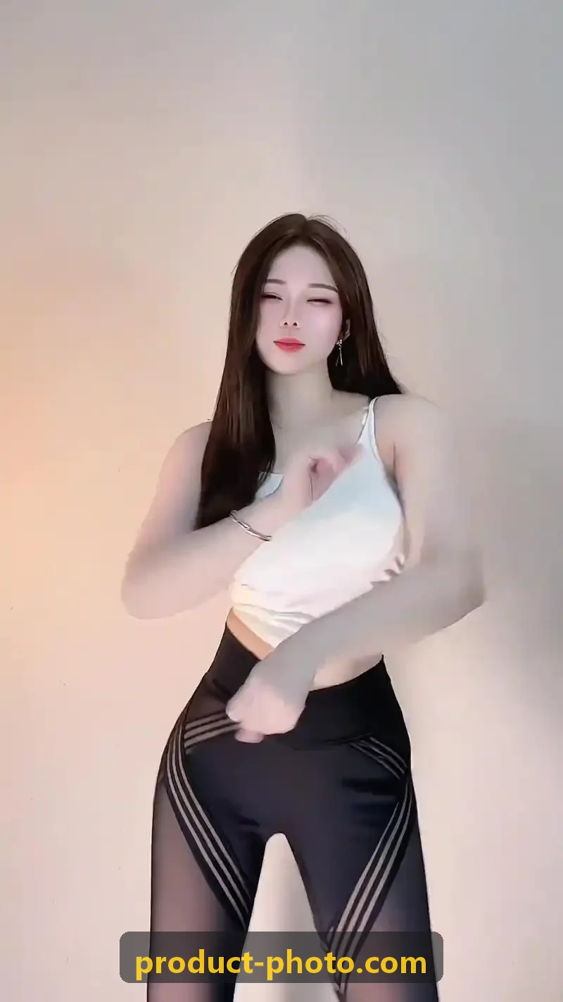 权属尽调合同链条与职务作品条款核对